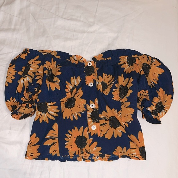 Local Brand Sunflower/Floral Cropped Top fits size 0-4 - Picture 3 of 6